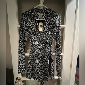 Vertigo Paris Trench Coat, brand new